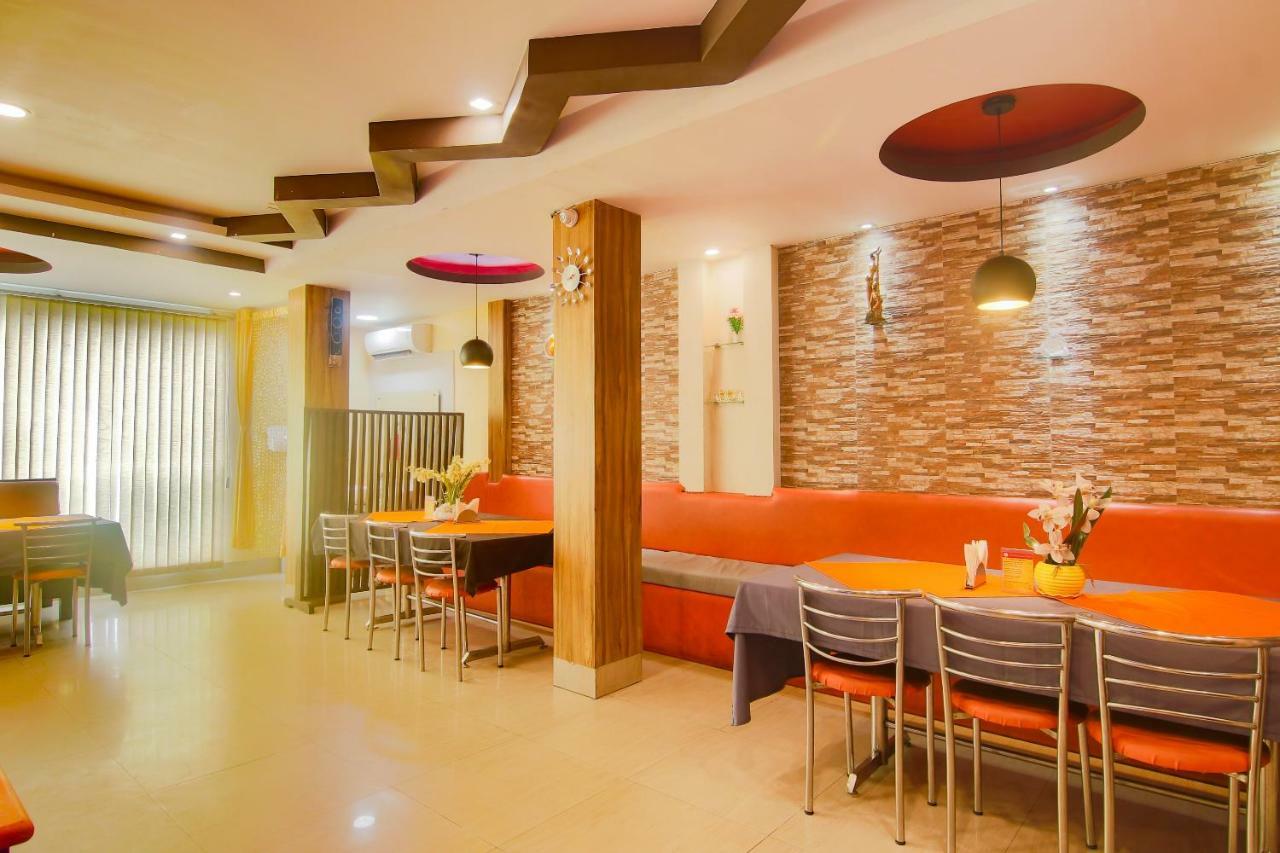 Oyo Dayal Residency Tezpur Exterior photo